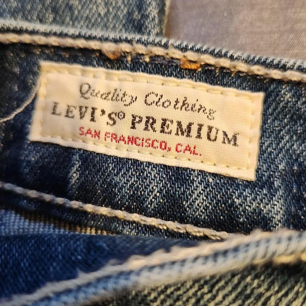 Levis Premium Straight Jeans‎ Blue High Rise Button Fly 26x28 26995-0000